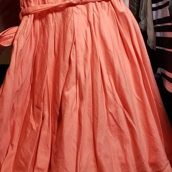 Dress - Picture 5 of 6